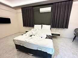 Marina Lora Butik Otel Sığacık