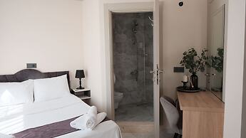 Marina Lora Butik Otel Sığacık