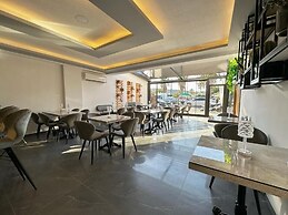 Marina Lora Butik Otel Sığacık