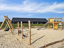 5 Star Holiday Home in Romo