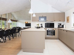 5 Star Holiday Home in Romo