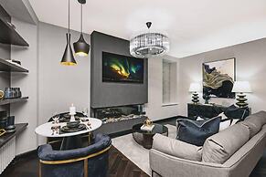 Luxury West End Oasis - Lux Spa Bath - Romantic