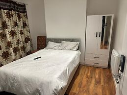 Kuramoh Modern Apartment