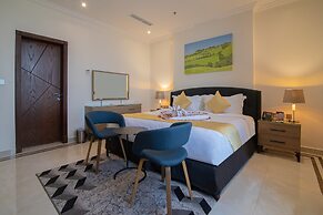 The Gate Hotel and Apartments