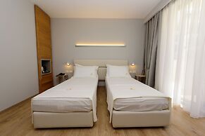 Navy Hotel