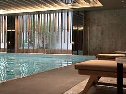 Blue City Fenghe Resort Hotel