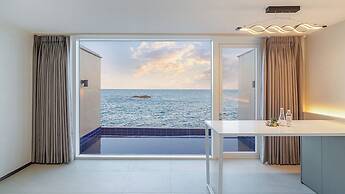 Sharp & Flat Hotel
