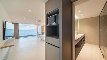 Sharp & Flat Hotel