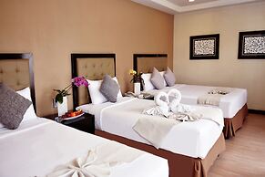 Aura One Hotel