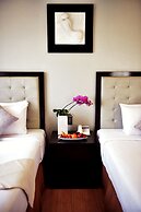 Aura One Hotel