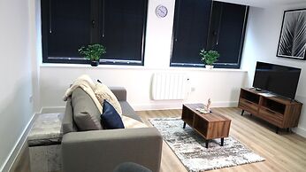 Cosy Apartment in Old Trafford With Parking Space