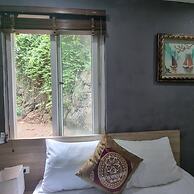 Cat Ba Violet Hotel