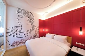 Agora Suites