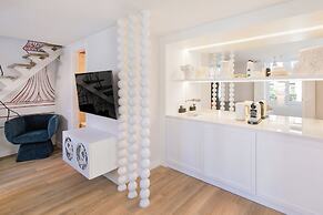 Agora Suites
