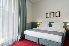 Castor & Pollux Hotel