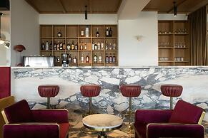 Castor & Pollux Hotel
