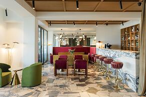 Castor & Pollux Hotel