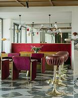 Castor & Pollux Hotel