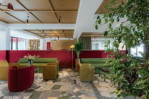 Castor & Pollux Hotel