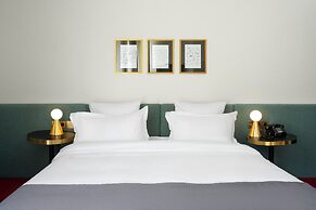 Castor & Pollux Hotel