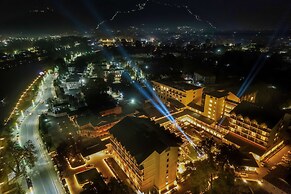 Radisson Collection Hotel & Spa, Riverfront Srinagar