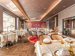 Radisson Collection Hotel & Spa, Riverfront Srinagar