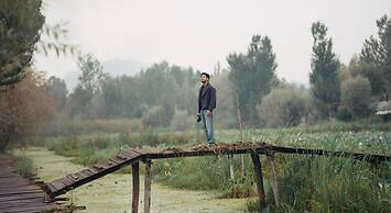 Radisson Collection Hotel & Spa, Riverfront Srinagar