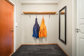 Enter Amalie Apartment Hotel