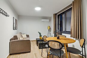 Limehome Athens Solonos City Center