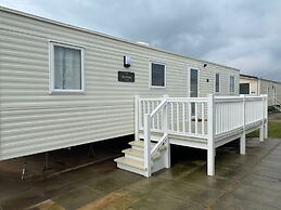 Immaculate 3 Bedroom Caravan in Presthaven