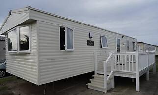 Immaculate 3 Bedroom Caravan in Presthaven