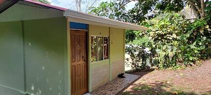 Hostal Y Cabinas Anita