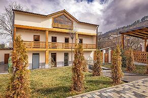 Taniqinn Dilijan Hotel