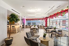 The Q Hotel