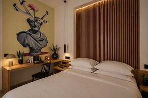 The Q Hotel