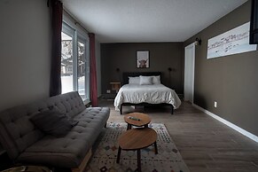 One Bedroom Condo Near Whyte Ave