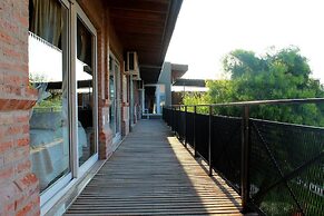 Marvic Hotel