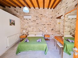 Traditional Village Pool Apartment