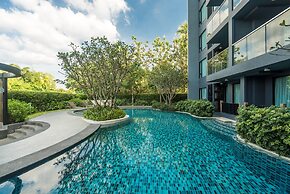 Apartment at Aristo Resort by Lofty