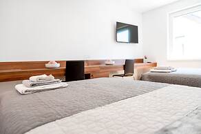 Apartments and Rooms Bama