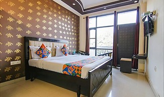 Fabhotel Cp Palace