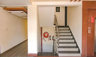 Fabhotel Cp Palace