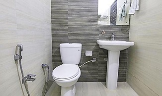 Fabhotel Cp Palace