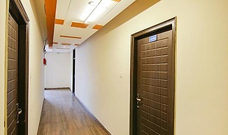 Fabhotel Cp Palace