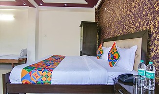 Fabhotel Cp Palace