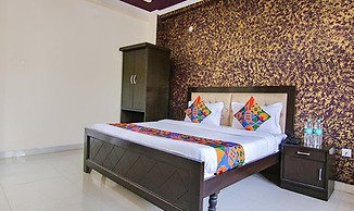 Fabhotel Cp Palace