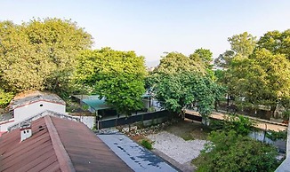 Fabhotel Cp Palace