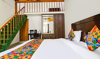 Fabhotel Wildflower Inn