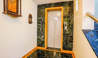 Fabhotel Prime Ge International