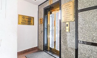 Fabhotel Twin Tree Suites